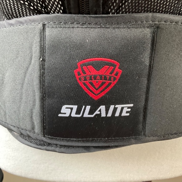 Sulaite Motocross Body Armor Jacket. Black and Red. Unisex. Size M - Picture 7 of 9